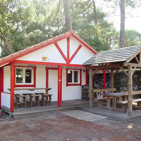 Camping Le Vieux Port 210s * Messanges